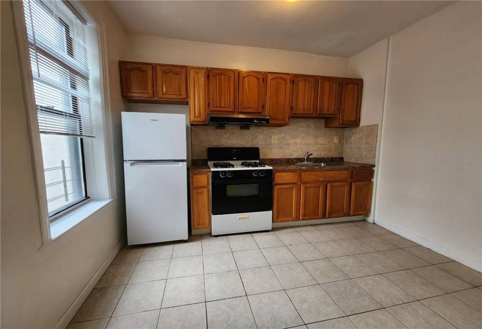618 67th Street, Brooklyn, New York 11220, ,7 BathroomsBathrooms,Residential,For Sale,67th,485129