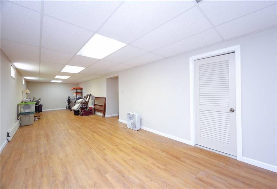 618 67th Street, Brooklyn, New York 11220, ,7 BathroomsBathrooms,Residential,For Sale,67th,485129