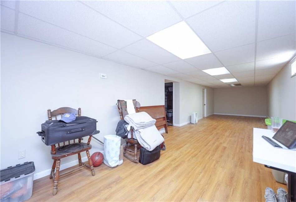 618 67th Street, Brooklyn, New York 11220, ,7 BathroomsBathrooms,Residential,For Sale,67th,485129
