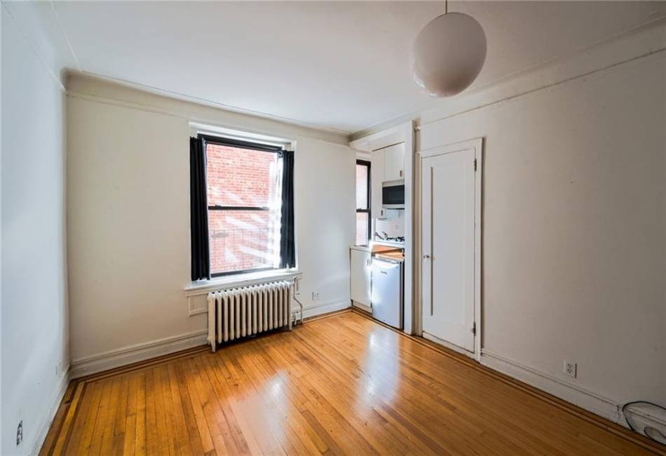 300 8th Avenue, Brooklyn, New York 11215, ,1 BathroomBathrooms,Residential,For Sale,8th,477715