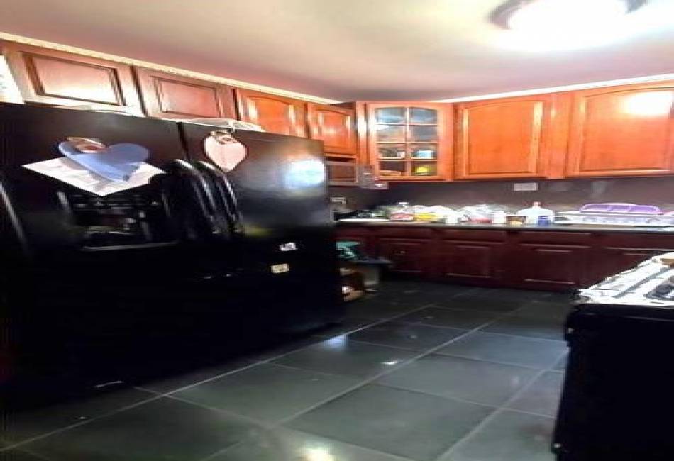 2319 12th Street, Brooklyn, New York 11223, 7 Bedrooms Bedrooms, ,4 BathroomsBathrooms,Residential,For Sale,12th,485043