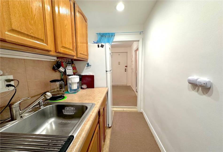 2626 Homecrest Avenue, Brooklyn, New York 11235, 1 Bedroom Bedrooms, ,1 BathroomBathrooms,Residential,For Sale,Homecrest,481474