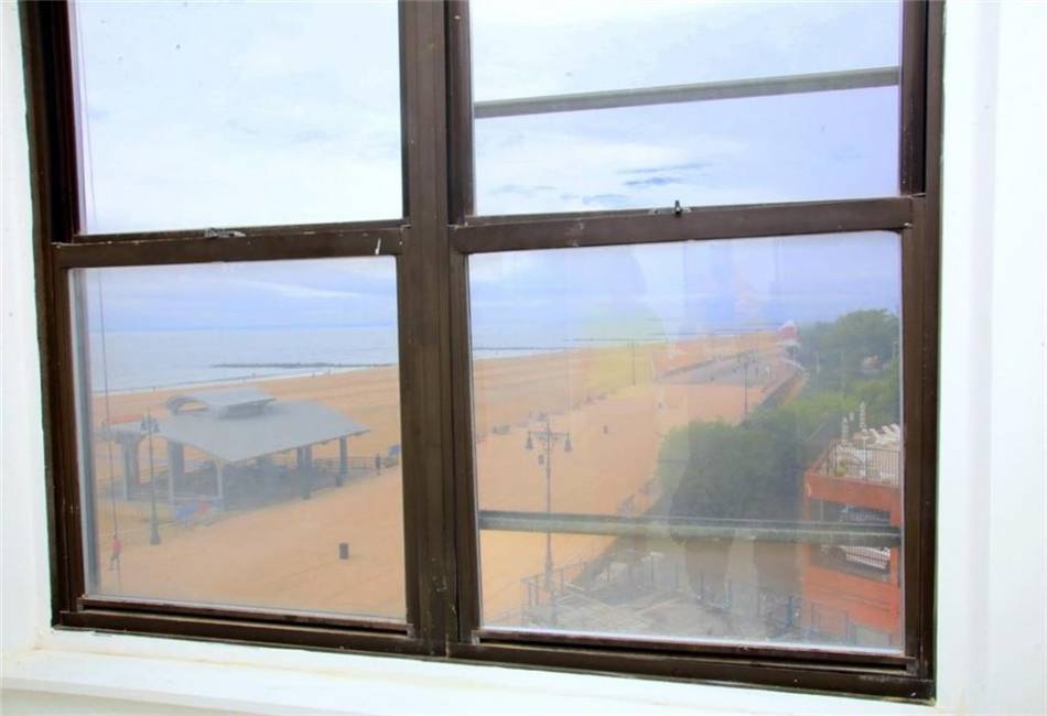 50 Brighton 1st Road, Brooklyn, New York 11235, 1 Bedroom Bedrooms, ,1 BathroomBathrooms,Residential,For Sale,Brighton 1st,485264
