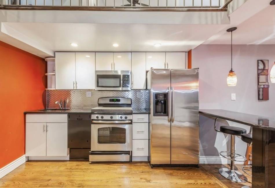 215 24th Street, New York, New York 10010, 1 Bedroom Bedrooms, ,1 BathroomBathrooms,Residential,For Sale,24th,485280