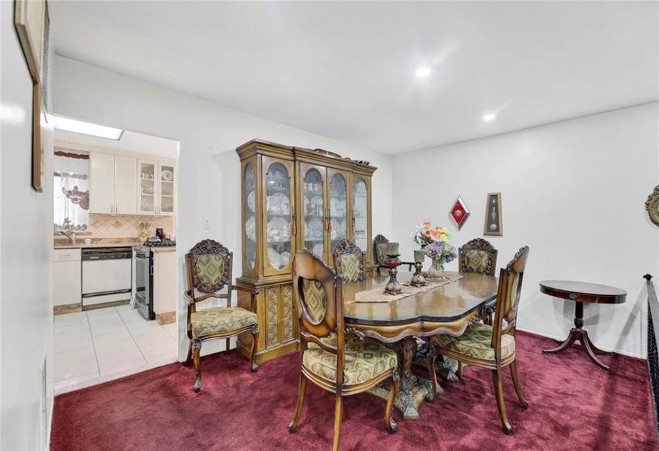 10576 Avenue K, Brooklyn, New York 11236, 3 Bedrooms Bedrooms, ,4 BathroomsBathrooms,Residential,For Sale,Avenue K,485205