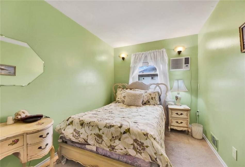 10576 Avenue K, Brooklyn, New York 11236, 3 Bedrooms Bedrooms, ,4 BathroomsBathrooms,Residential,For Sale,Avenue K,485205
