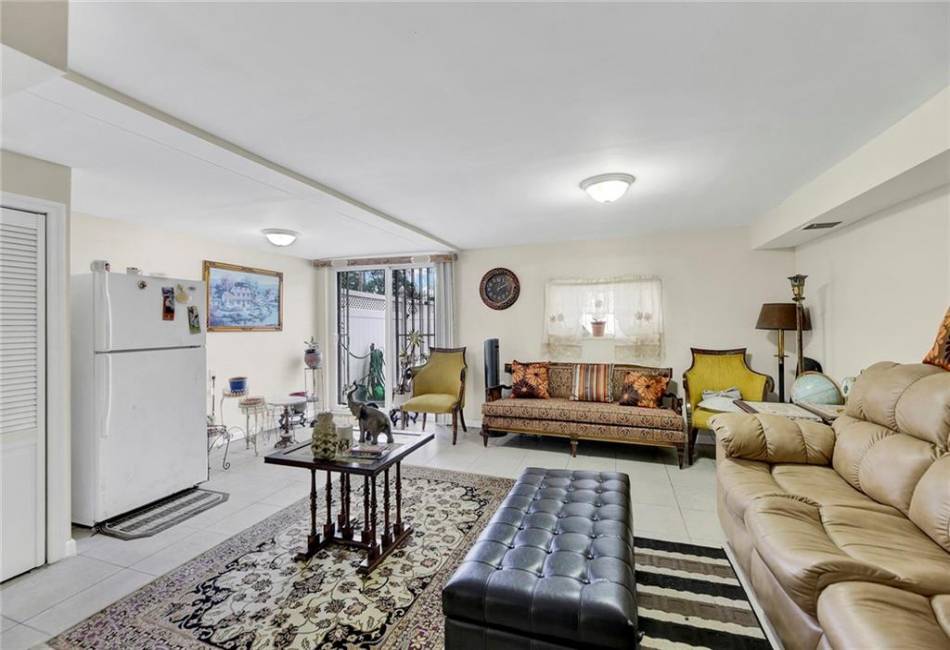 10576 Avenue K, Brooklyn, New York 11236, 3 Bedrooms Bedrooms, ,4 BathroomsBathrooms,Residential,For Sale,Avenue K,485205