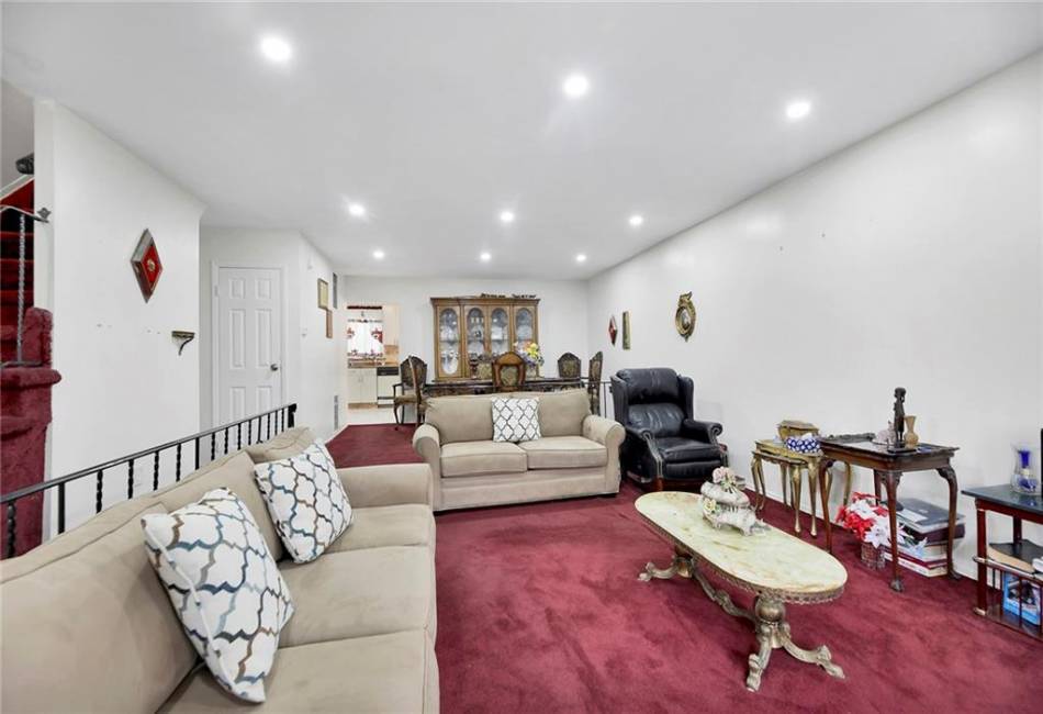 10576 Avenue K, Brooklyn, New York 11236, 3 Bedrooms Bedrooms, ,4 BathroomsBathrooms,Residential,For Sale,Avenue K,485205