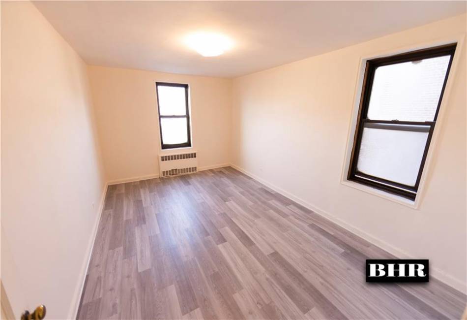 2425 Haring Street, Brooklyn, New York 11235, 2 Bedrooms Bedrooms, ,1 BathroomBathrooms,Residential,For Sale,Haring,480407