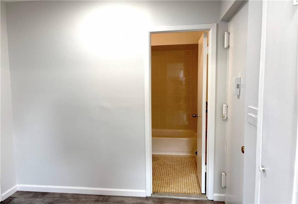 2362 13th Street, Brooklyn, New York 11229, 1 Bedroom Bedrooms, ,1 BathroomBathrooms,Residential,For Sale,13th,485452
