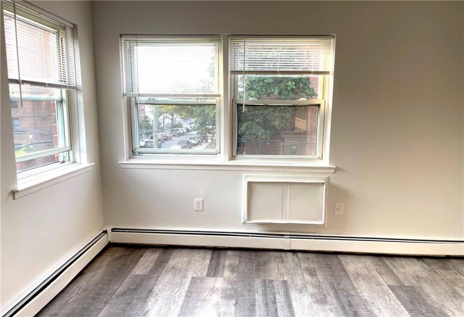 2362 13th Street, Brooklyn, New York 11229, 1 Bedroom Bedrooms, ,1 BathroomBathrooms,Residential,For Sale,13th,485452