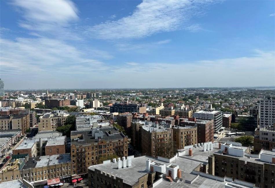 35 Seacoast Terrace, Brooklyn, New York 11235, 2 Bedrooms Bedrooms, ,1 BathroomBathrooms,Residential,For Sale,Seacoast,485463
