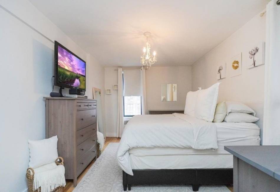 61 Oliver Street, Brooklyn, New York 11209, 1 Bedroom Bedrooms, ,1 BathroomBathrooms,Residential,For Sale,Oliver,485487