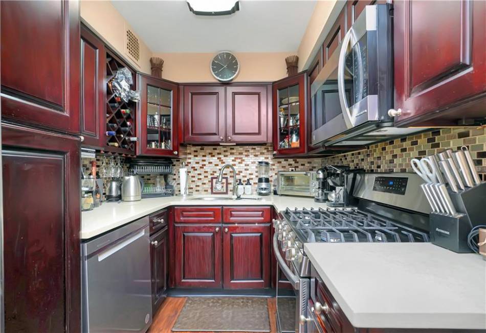26 Oliver Street, Brooklyn, New York 11209, 2 Bedrooms Bedrooms, ,1 BathroomBathrooms,Residential,For Sale,Oliver,485511