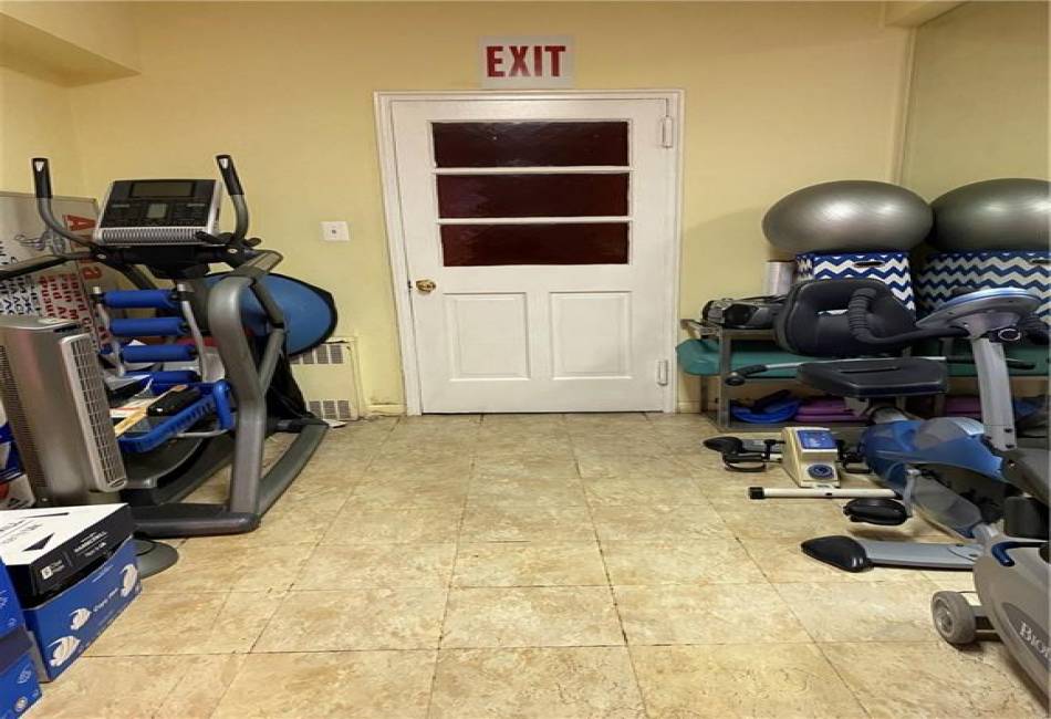 2000 Kings Highway, Brooklyn, New York 11229, ,Rental,For Sale,Kings,485558