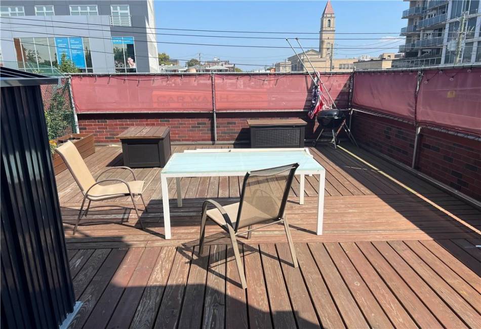 2570 17th Street, Brooklyn, New York 11235, 2 Bedrooms Bedrooms, ,2 BathroomsBathrooms,Residential,For Sale,17th,485569