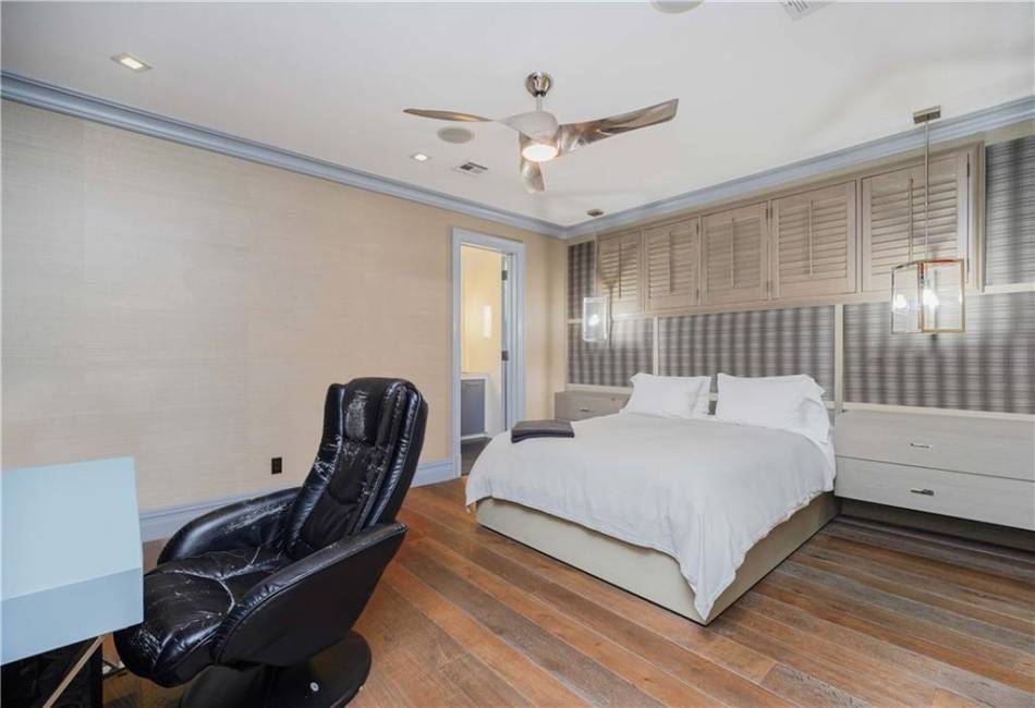 86 Gaylord Drive, Brooklyn, New York 11234, 5 Bedrooms Bedrooms, ,6 BathroomsBathrooms,Residential,For Sale,Gaylord,485612