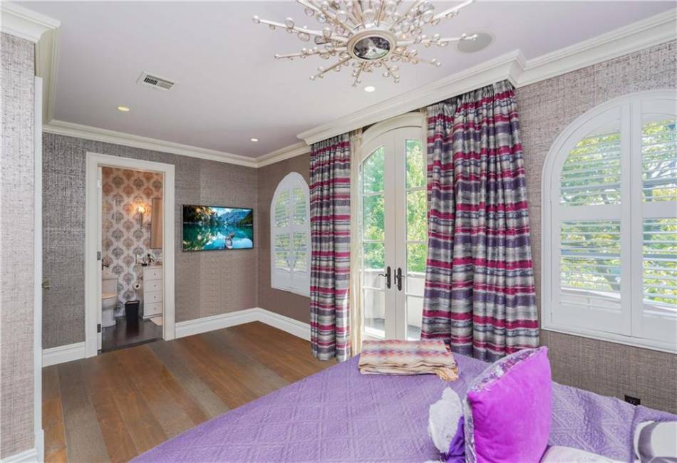 86 Gaylord Drive, Brooklyn, New York 11234, 5 Bedrooms Bedrooms, ,6 BathroomsBathrooms,Residential,For Sale,Gaylord,485612