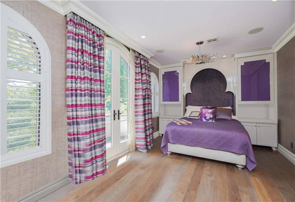 86 Gaylord Drive, Brooklyn, New York 11234, 5 Bedrooms Bedrooms, ,6 BathroomsBathrooms,Residential,For Sale,Gaylord,485612