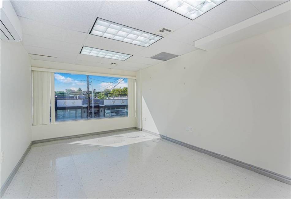 3041 Avenue U, Brooklyn, New York 11229, ,Rental,For Sale,Avenue U,485625