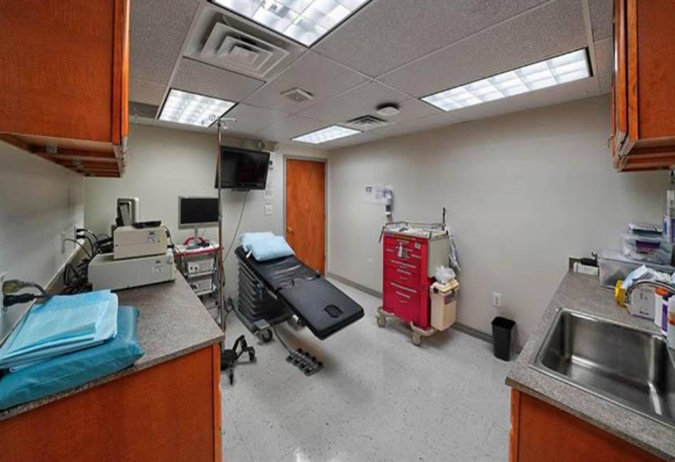 3041 Avenue U, Brooklyn, New York 11229, ,Rental,For Sale,Avenue U,485625
