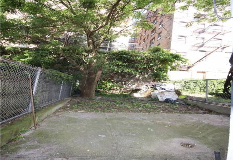 197 Edgecombe Avenue, New York, New York 10030, ,4 BathroomsBathrooms,Residential,For Sale,Edgecombe,485656