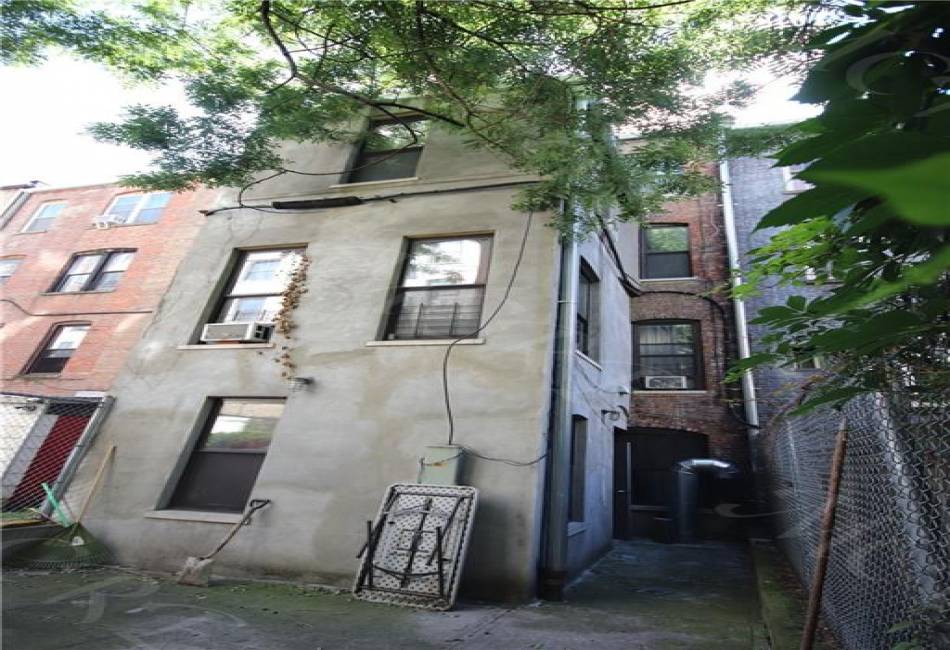 197 Edgecombe Avenue, New York, New York 10030, ,4 BathroomsBathrooms,Residential,For Sale,Edgecombe,485656