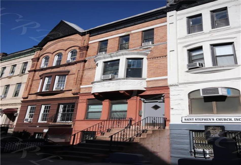 197 Edgecombe Avenue, New York, New York 10030, ,4 BathroomsBathrooms,Residential,For Sale,Edgecombe,485656