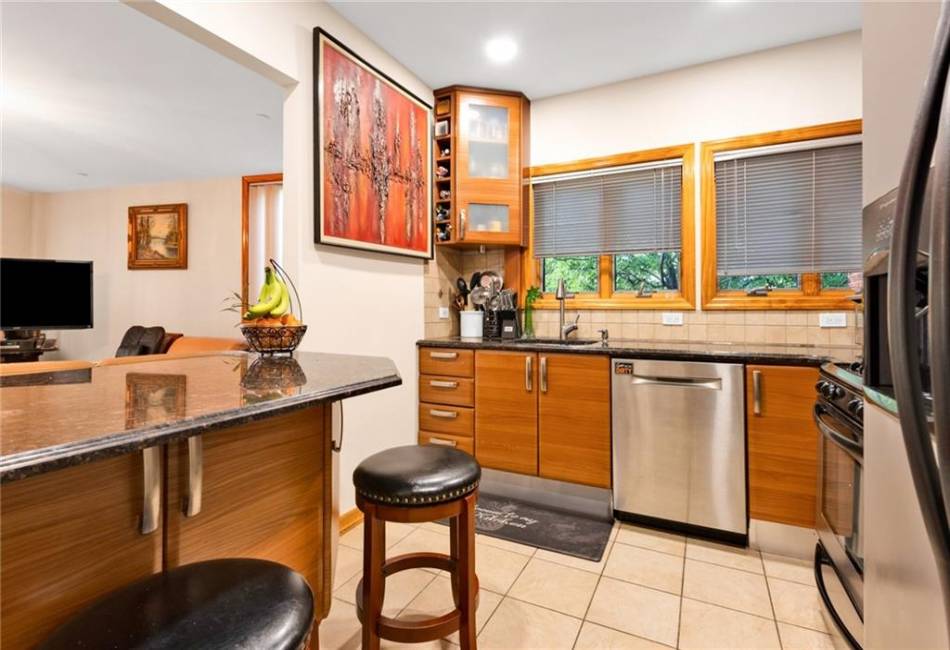 728 Ocean View Avenue, Brooklyn, New York 11235, 2 Bedrooms Bedrooms, ,2 BathroomsBathrooms,Residential,For Sale,Ocean View,485717
