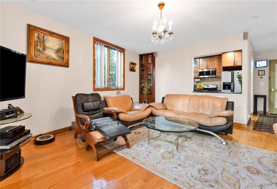 728 Ocean View Avenue, Brooklyn, New York 11235, 2 Bedrooms Bedrooms, ,2 BathroomsBathrooms,Residential,For Sale,Ocean View,485717
