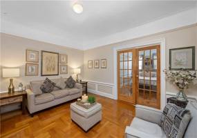 325 Marine Avenue, Brooklyn, New York 11209, 2 Bedrooms Bedrooms, ,1 BathroomBathrooms,Residential,For Sale,Marine,485705