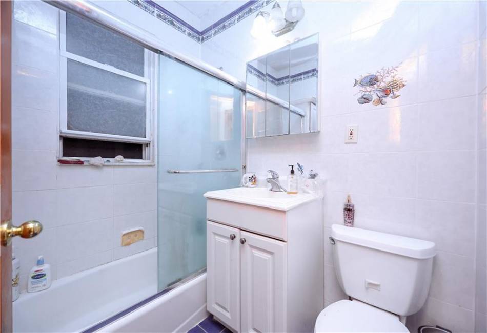 1528 76th Street, Brooklyn, New York 11228, 8 Bedrooms Bedrooms, ,4 BathroomsBathrooms,Residential,For Sale,76th,485756