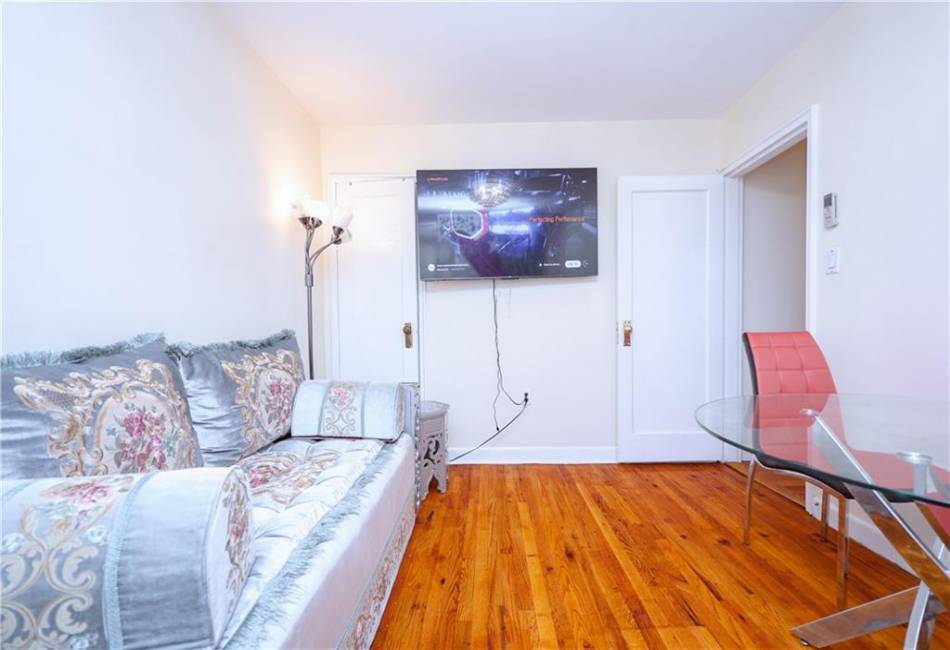 8844 18th Avenue, Brooklyn, New York 11214, 6 Bedrooms Bedrooms, ,3 BathroomsBathrooms,Residential,For Sale,18th,485806