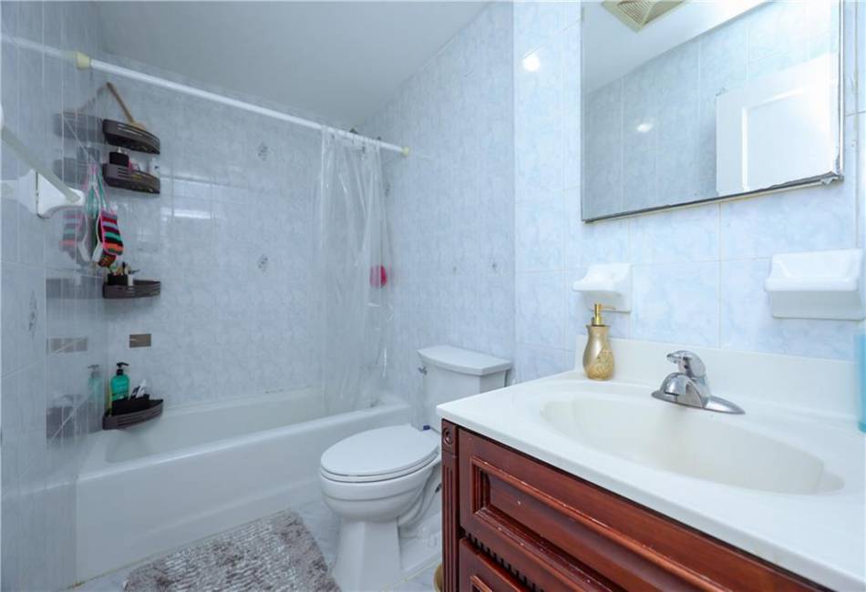 8844 18th Avenue, Brooklyn, New York 11214, 6 Bedrooms Bedrooms, ,3 BathroomsBathrooms,Residential,For Sale,18th,485806