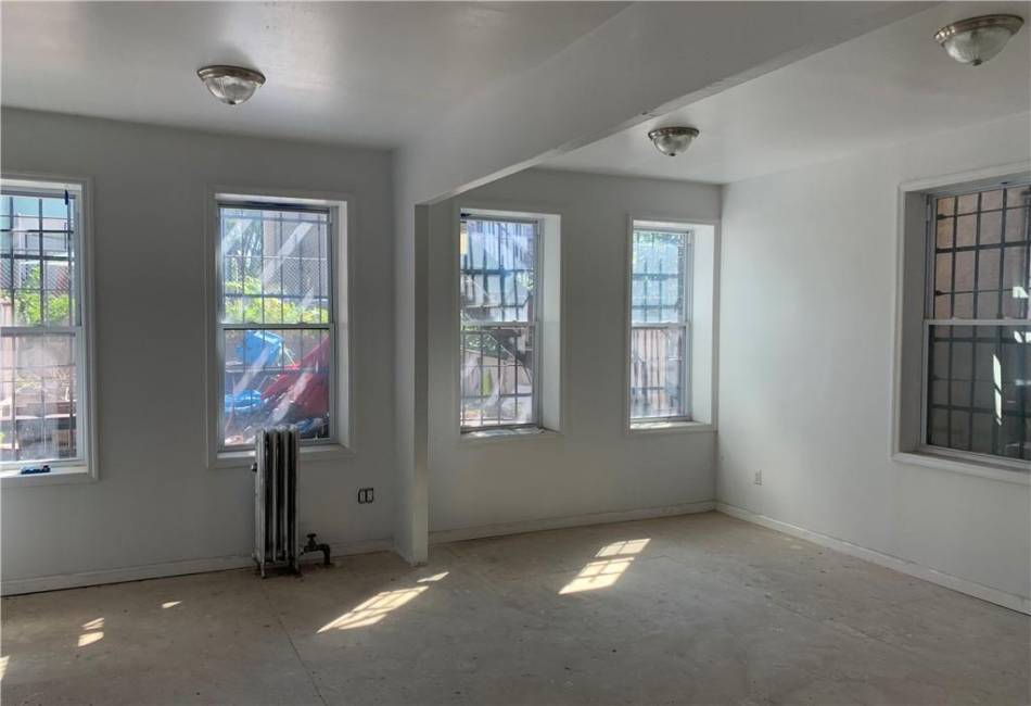 769 Saratoga Avenue, Brooklyn, New York 11212, ,Rental,For Sale,Saratoga,485823