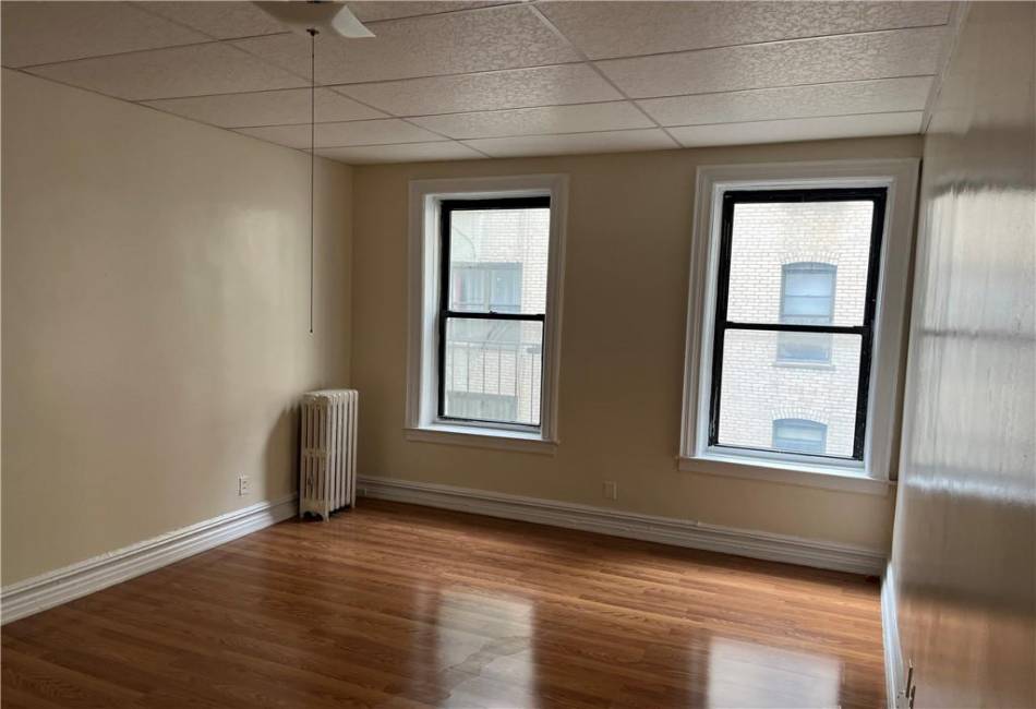 1492 4th Street, Brooklyn, New York 11204, 1 Bedroom Bedrooms, ,1 BathroomBathrooms,Residential,For Sale,4th,485829