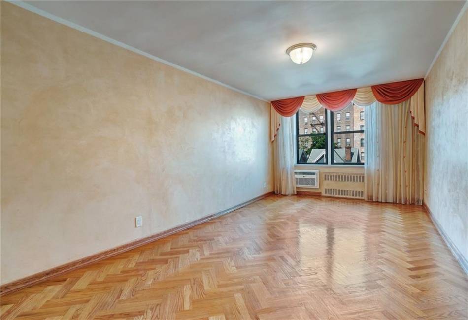 1580 18th Street, Brooklyn, New York 11230, 2 Bedrooms Bedrooms, ,1 BathroomBathrooms,Residential,For Sale,18th,482202