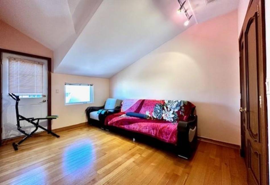 2321 83rd Street, Brooklyn, New York 11214, 7 Bedrooms Bedrooms, ,6 BathroomsBathrooms,Residential,For Sale,83rd,485833