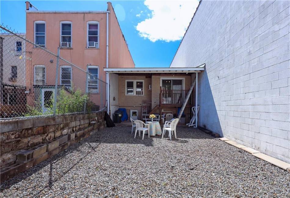 1131 61st Street, Brooklyn, New York 11219, 2 Bedrooms Bedrooms, ,1 BathroomBathrooms,Residential,For Sale,61st,485895