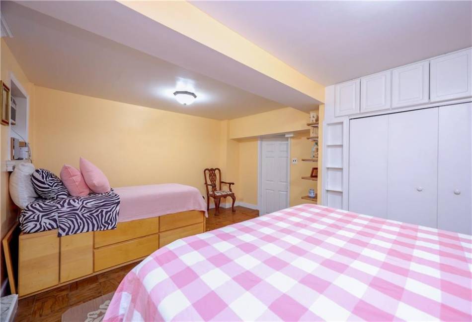 1131 61st Street, Brooklyn, New York 11219, 2 Bedrooms Bedrooms, ,1 BathroomBathrooms,Residential,For Sale,61st,485895