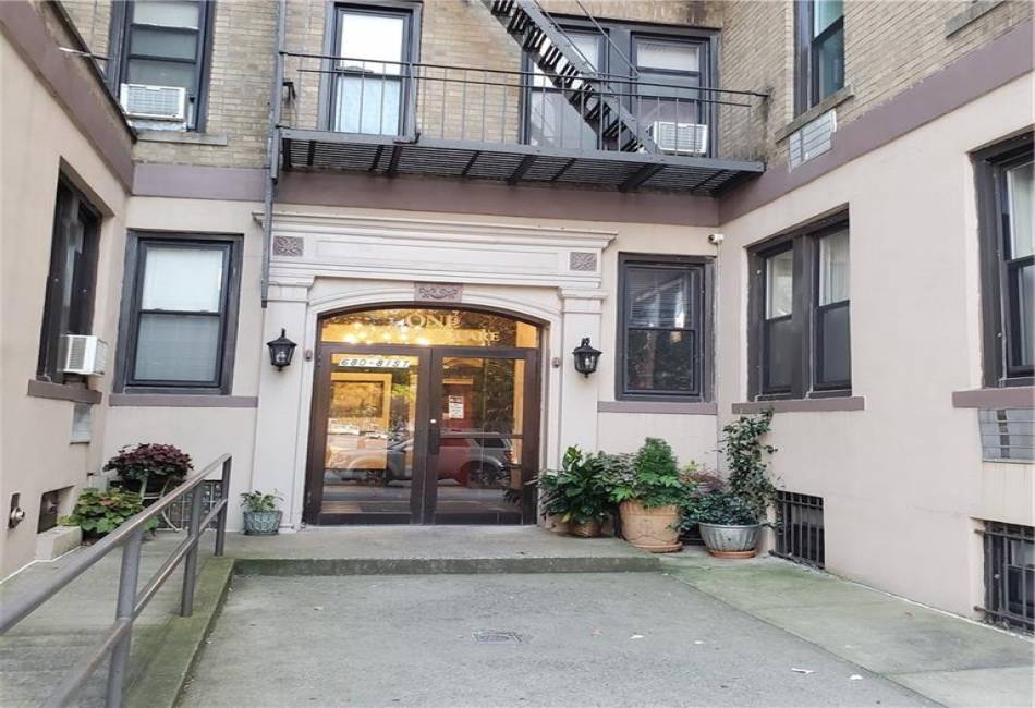680 81st Street, Brooklyn, New York 11228, 1 Bedroom Bedrooms, ,1 BathroomBathrooms,Residential,For Sale,81st,485914
