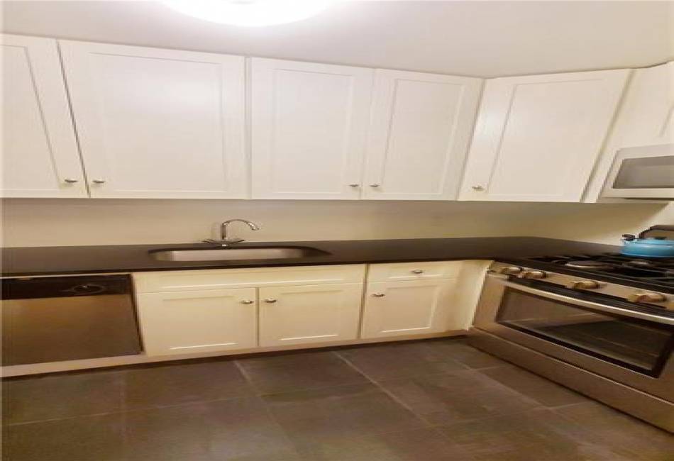 680 81st Street, Brooklyn, New York 11228, 1 Bedroom Bedrooms, ,1 BathroomBathrooms,Residential,For Sale,81st,485914