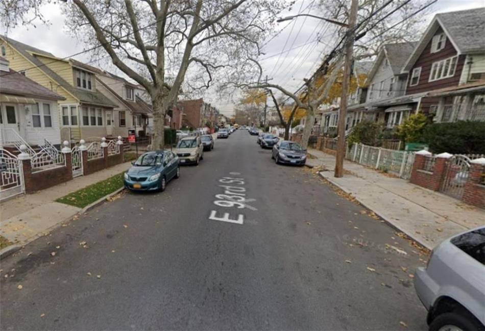 1062 93rd Street, Brooklyn, New York 11236, 3 Bedrooms Bedrooms, ,2 BathroomsBathrooms,Residential,For Sale,93rd,485968