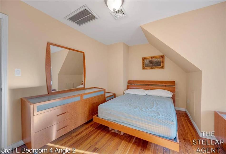 2116 Voorhies Avenue, Brooklyn, New York 11235, 6 Bedrooms Bedrooms, ,3.5 BathroomsBathrooms,Residential,For Sale,Voorhies,480930