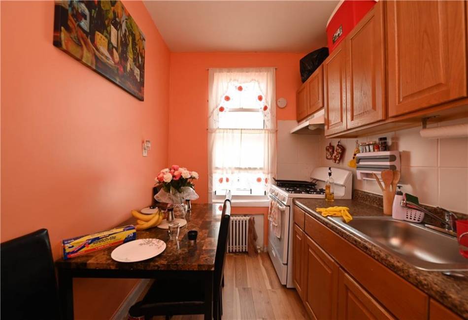 142 Neptune Avenue, Brooklyn, New York 11235, ,Mixed Use,For Sale,Neptune,485410
