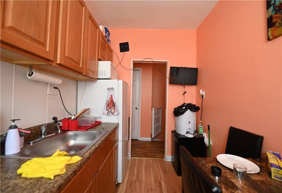142 Neptune Avenue, Brooklyn, New York 11235, ,Mixed Use,For Sale,Neptune,485410
