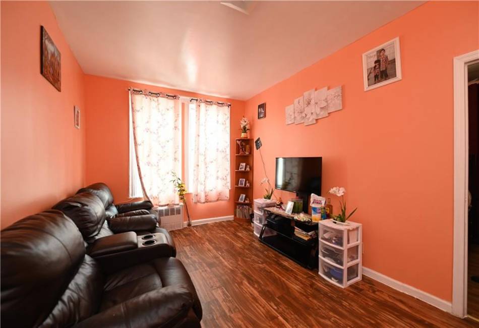 142 Neptune Avenue, Brooklyn, New York 11235, ,Mixed Use,For Sale,Neptune,485410