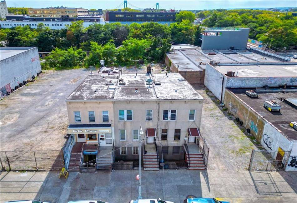 710 61st Street, Brooklyn, New York 11220, 5 Bedrooms Bedrooms, ,2 BathroomsBathrooms,Residential,For Sale,61st,486042