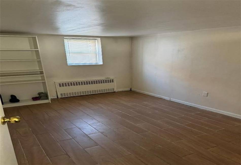 2083 Pearson Street, Brooklyn, New York 11234, 7 Bedrooms Bedrooms, ,5 BathroomsBathrooms,Residential,For Sale,Pearson,478828