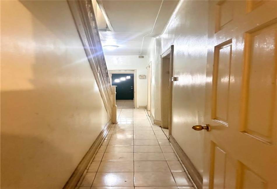 520 34th Street, Brooklyn, New York 11203, 5 Bedrooms Bedrooms, ,3 BathroomsBathrooms,Residential,For Sale,34th,486079